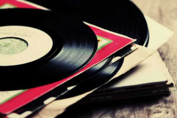 Descubre la historia del disco americano: desde sus orígenes hasta hoy