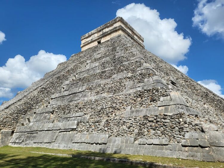 10 Remedios Efectivos para Aliviar el Dolor de Estómago de Manera Natural